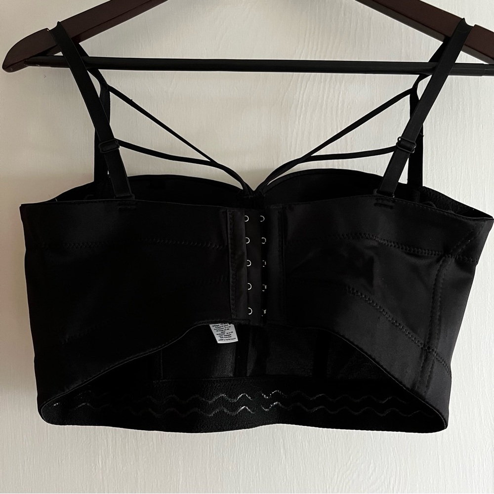 Strappy bustier crop top - Picture 2 of 3